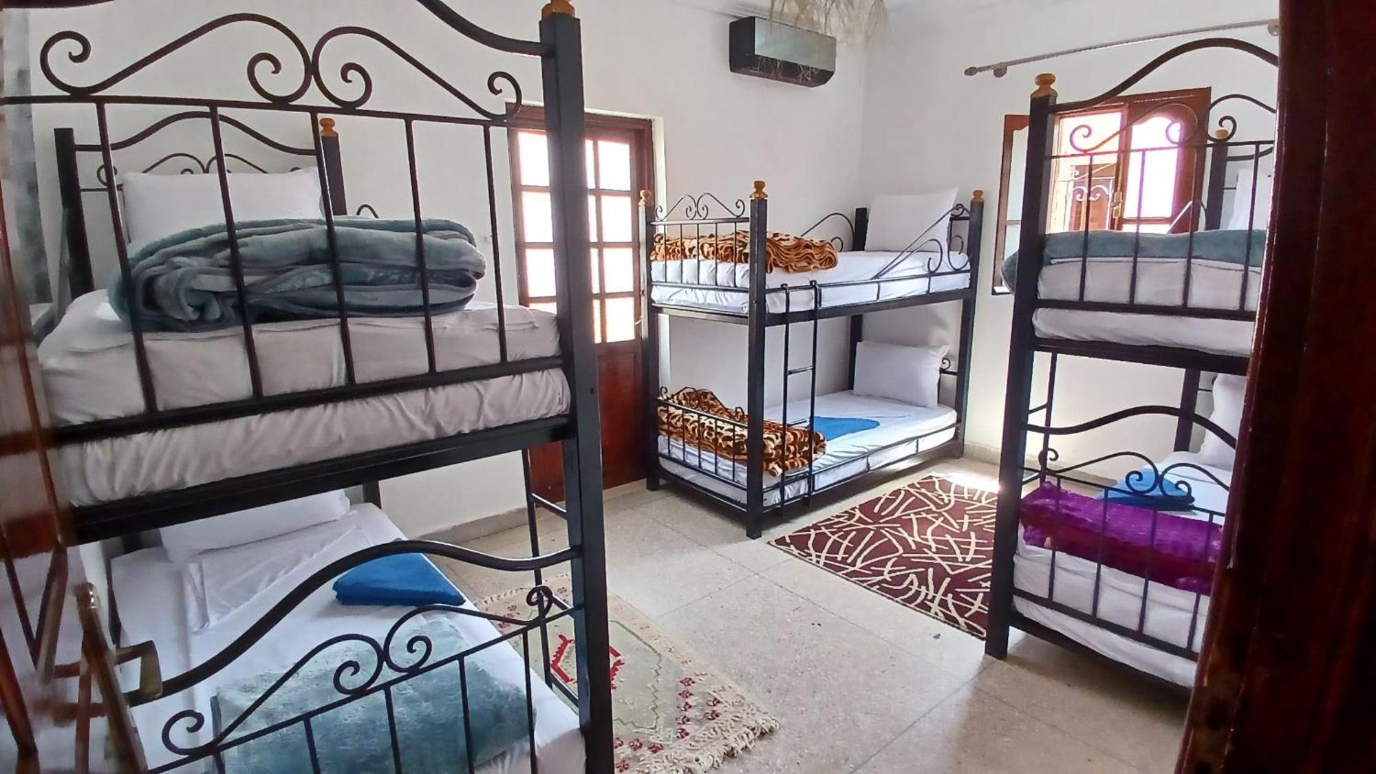 Warzazat Hostel Экстерьер фото