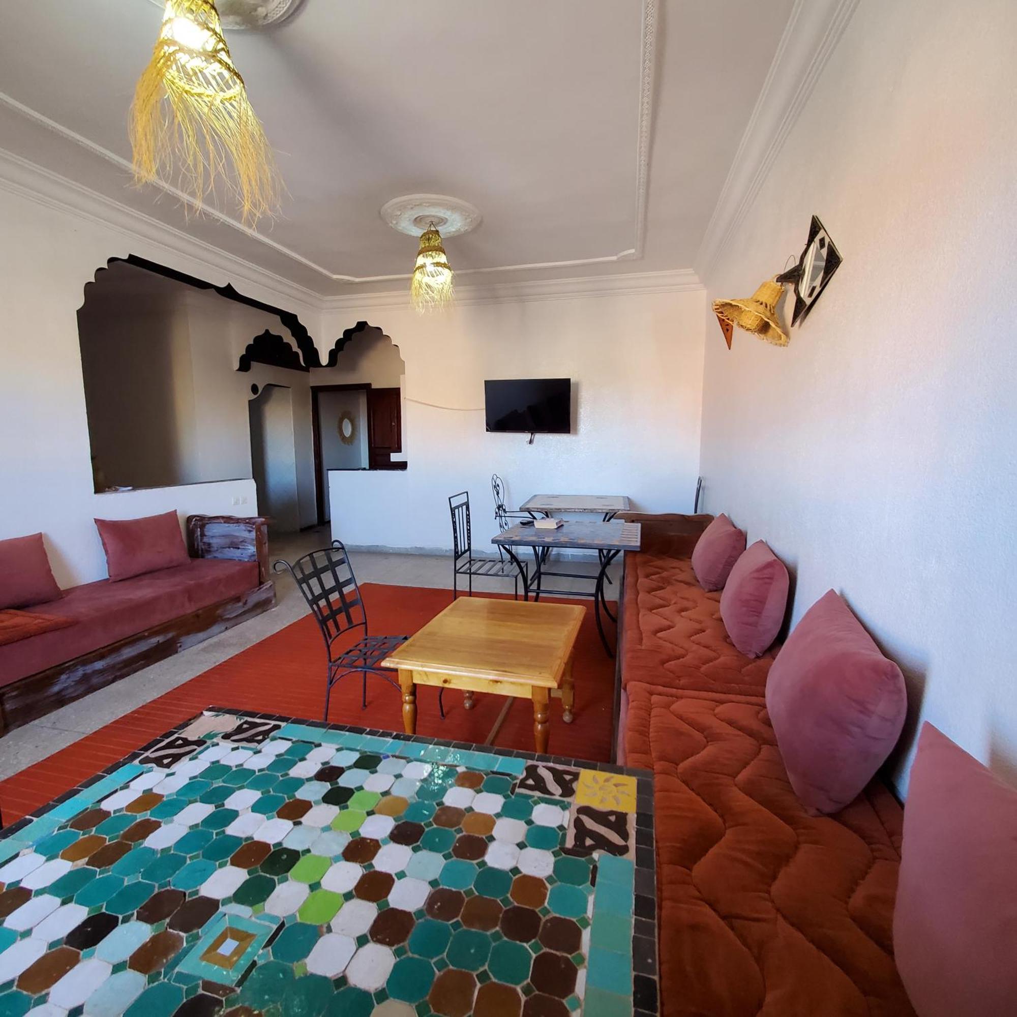 Warzazat Hostel Экстерьер фото